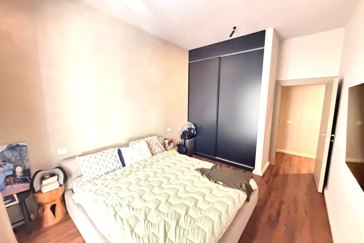 Shtepi me qera Apartament ne Tirane, 2+1, Mobilimi E mobiluar, Pagesa 1,000  Euro.