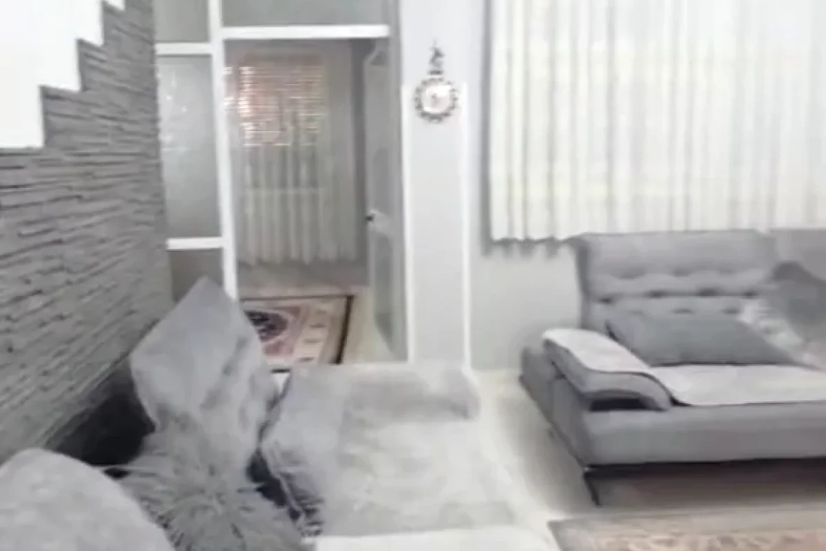 Shtepi ne shitje Apartament ne Tirane, 3+1, Mobilimi Bosh, pa mobiluar, Pagesa 250,000  Euro.