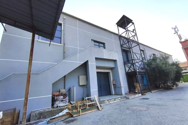 Ambient biznesi me qera 4+1 ne Tirane - 2,000 Euro