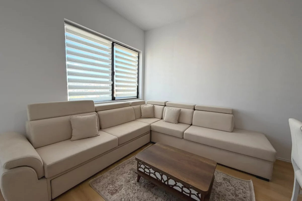 Shtepi me qera Apartament ne Tirane, 1+1, Mobilimi E mobiluar, Pagesa 700  Euro.