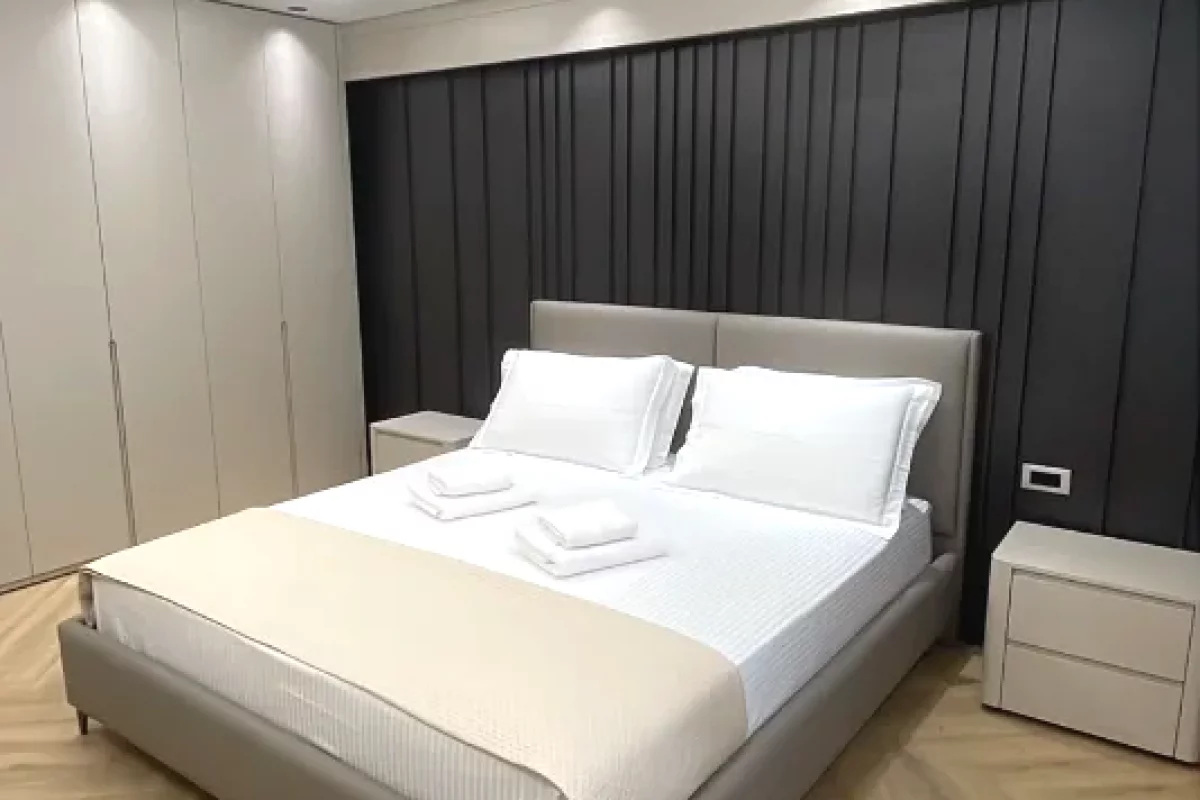 Shtepi me qera Apartament ne Tirane, 2+1, Mobilimi E mobiluar, Pagesa 1,500  Euro.