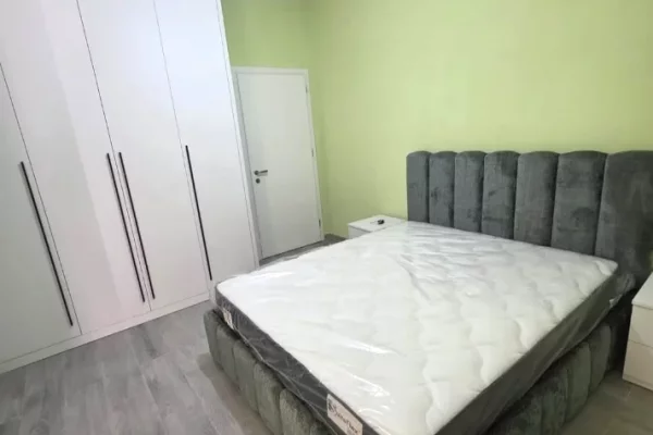 Jepet apartament 2+1 me qira ne Astir , prane Kompleksi Fratari , Yzberisht , Kashar . 