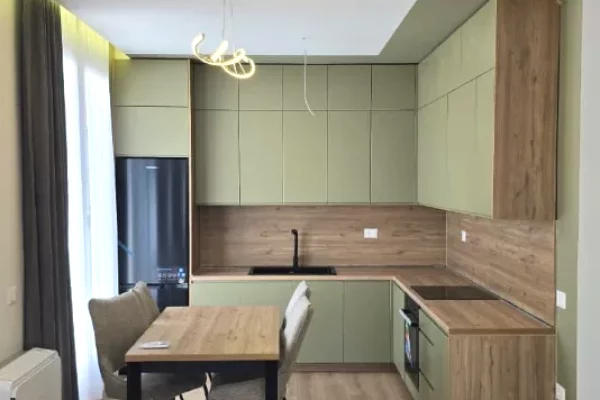 Jepet apartament 1+1 me qira tek Rruga Jordan Misja , ish Stacioni i Trenit , Bulevardi i Ri .