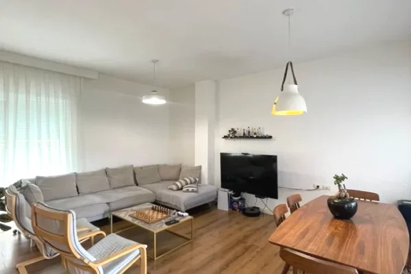 Shitet apartament 3+1 tek Rezidenca Kodra e Diellit 1 , Zgjatimi .
