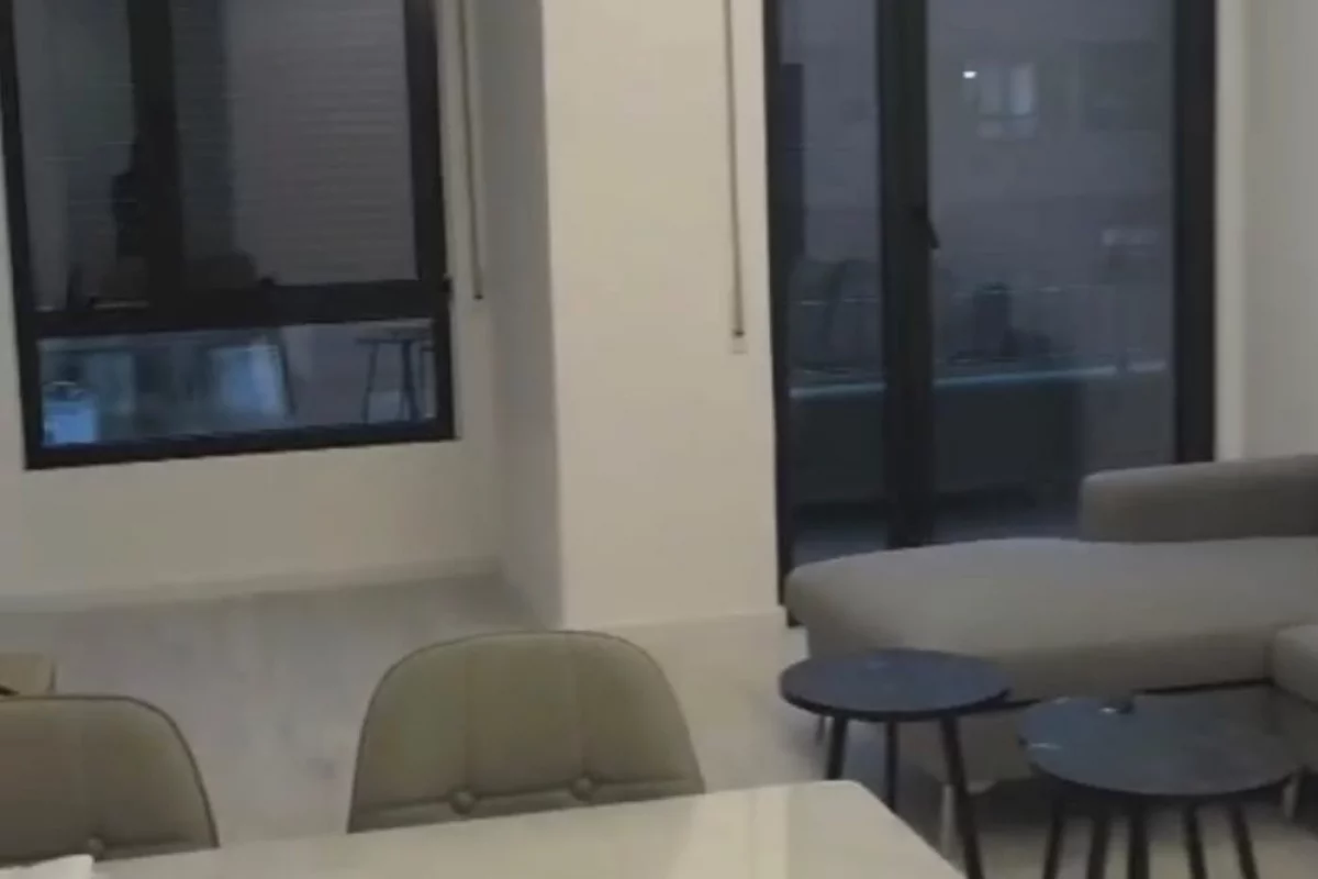 Shtepi me qera Apartament ne Tirane, 2+1, Mobilimi E mobiluar, Pagesa 650  Euro.
