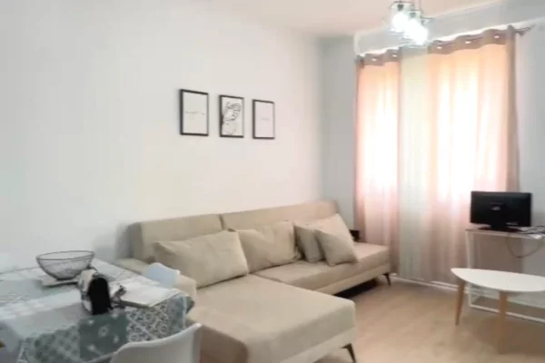 Shtepi me qera 1+1 ne Tirane - 500 Euro