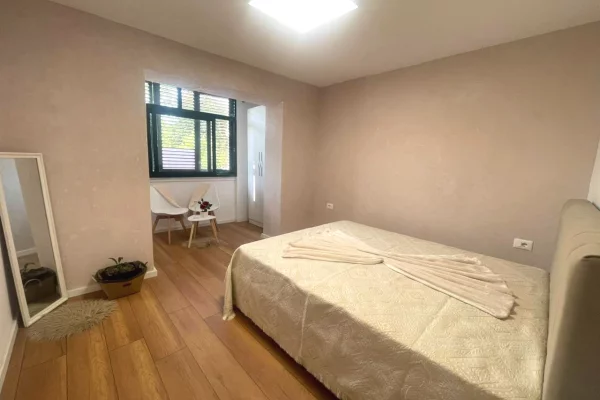 Shtepi me qera 2+1 ne Tirane - 650 Euro