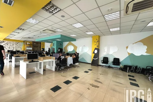 Ambient biznesi me qera 3+1 ne Tirane - 8,000 Euro