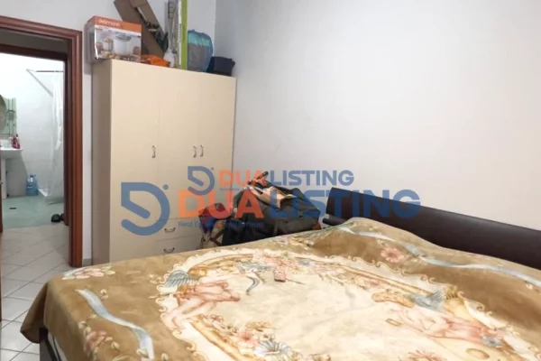 Shitet apartament 2+1+Ballkon tek Fresku , pa shkuar tek Thesari .