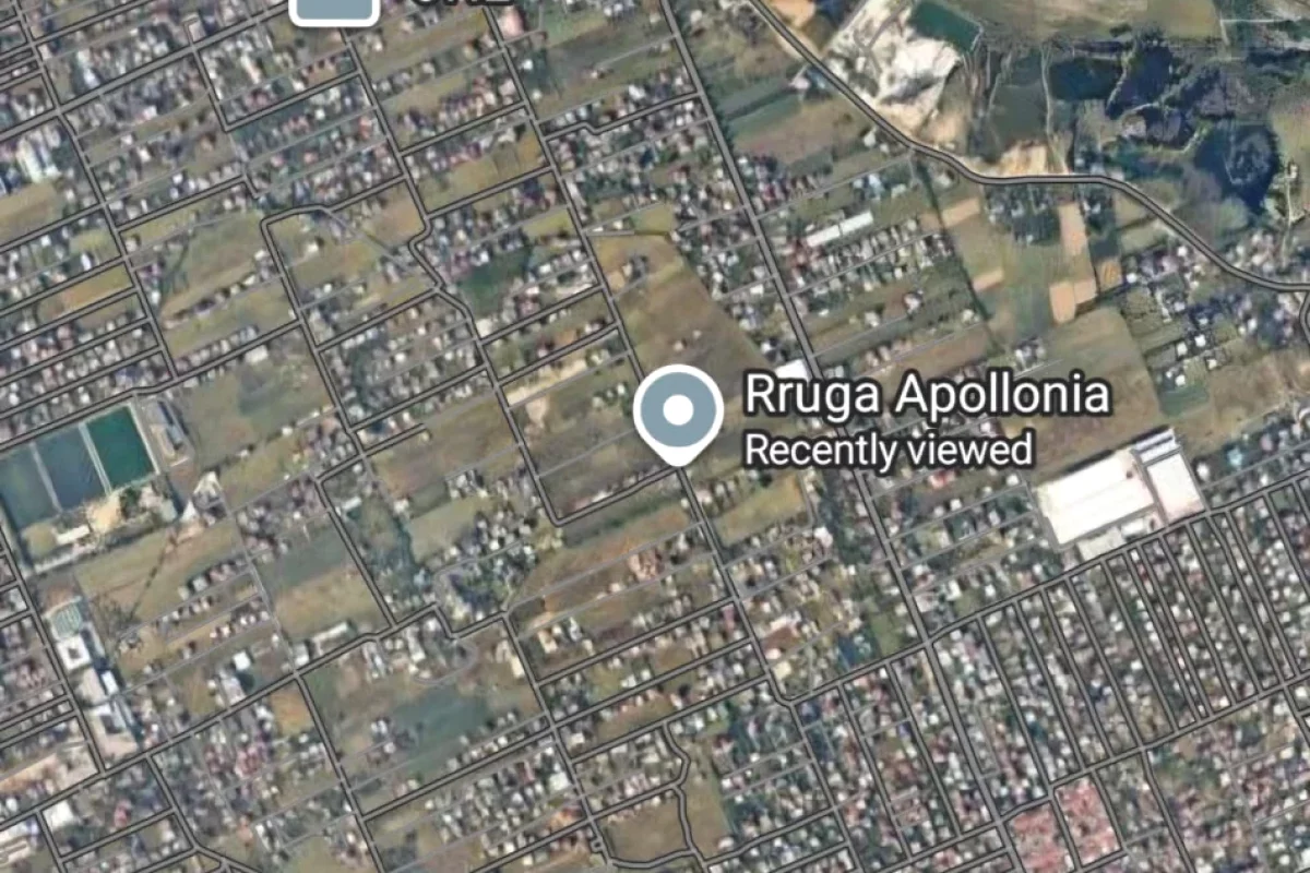 Shitet toke ne Kamez , Rruga Apollonia , Institut .