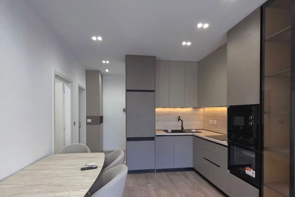 Shtepi me qera Apartament ne Tirane, 2+1, Mobilimi E mobiluar, Pagesa 850  Euro.