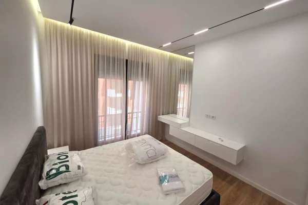 Shtepi me qera 1+1 ne Tirane - 1,000 Euro