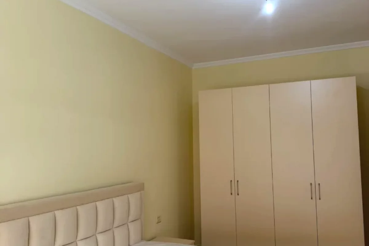 Shtepi me qera Apartament ne Tirane, 1+1, Mobilimi E mobiluar, Pagesa 450  Euro.