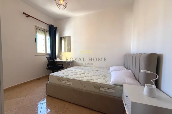 Shtepi me qera 2+1 ne Tirane - 750 Euro