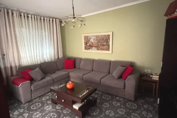 Shtepi me qera 1+1 ne Tirane - 550 Euro