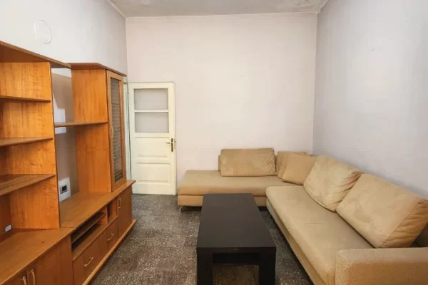 Shtepi ne shitje 2+1 ne Tirane - 160,000 Euro