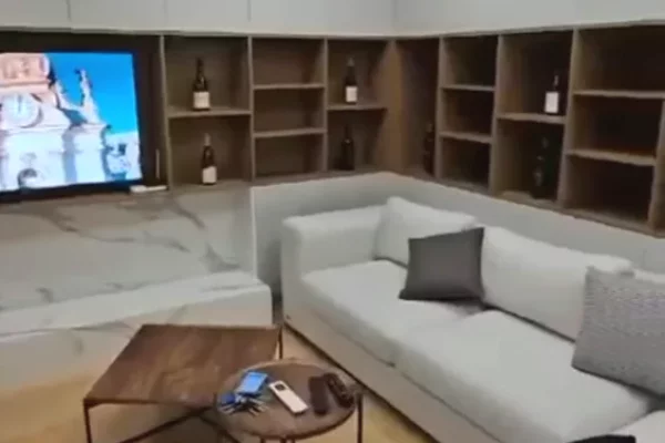 Shitet apartament 2+1+2 tek Darling Residence , Rruga Ali Demi . 