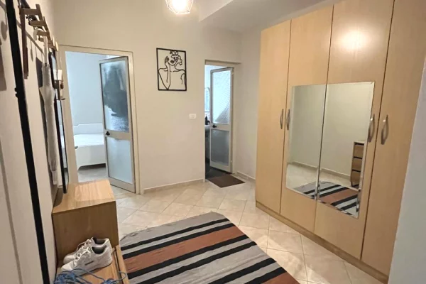 Shtepi me qera 1+1 ne Tirane - 600 Euro