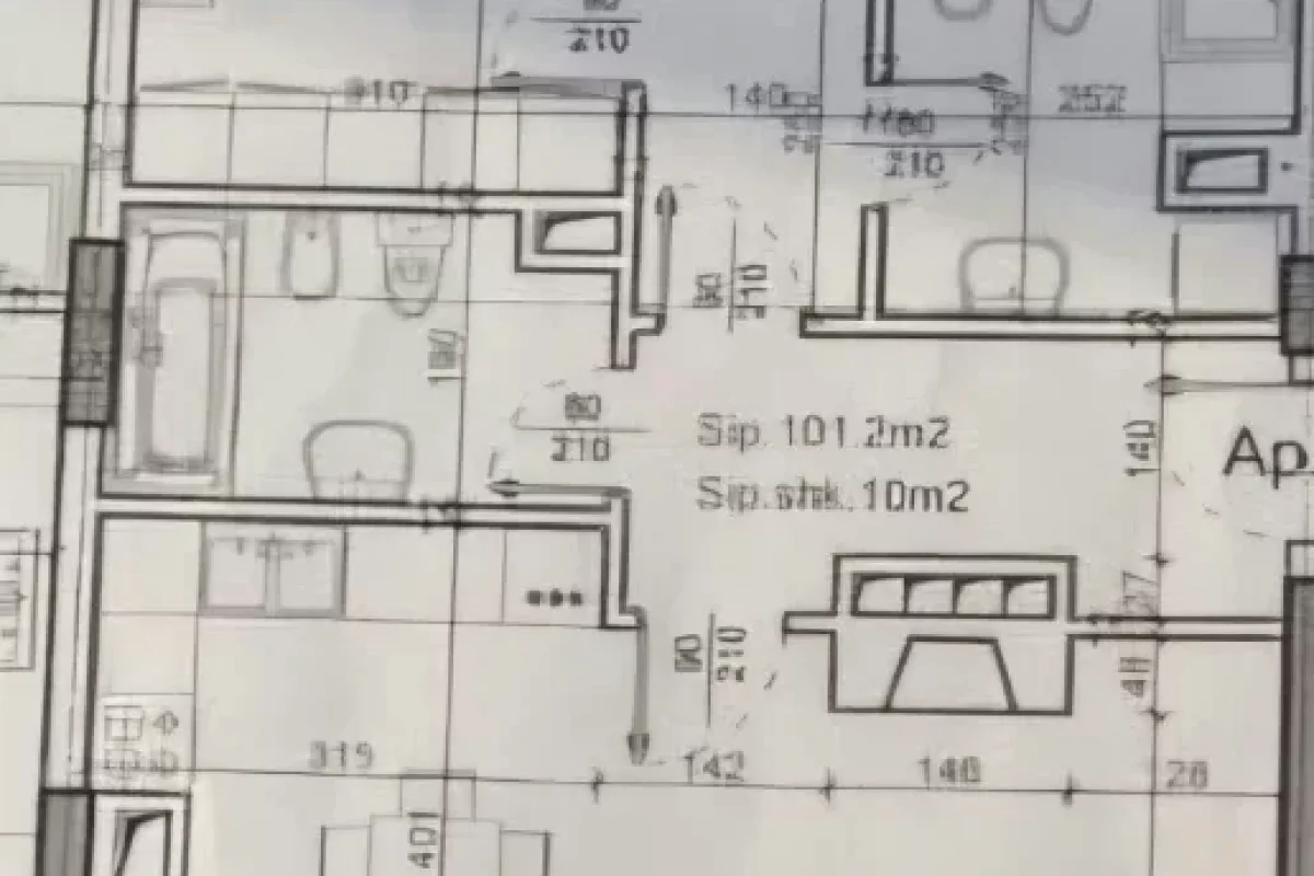 Shtepi ne shitje Apartament ne Tirane, 2+1, Mobilimi Bosh, pa mobiluar, Pagesa 127,880  Euro.