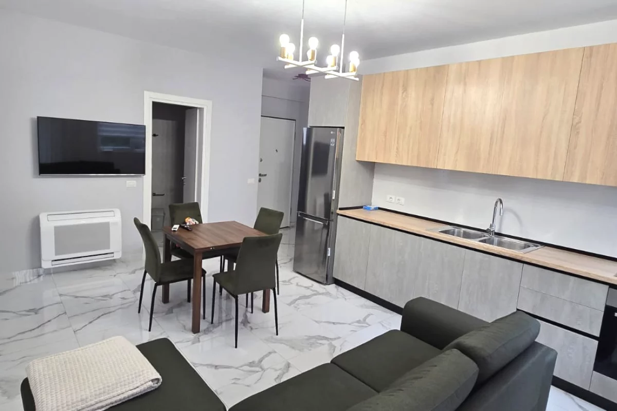 Shtepi me qera Apartament ne Tirane, 2+1, Mobilimi E mobiluar, Pagesa 600  Euro.