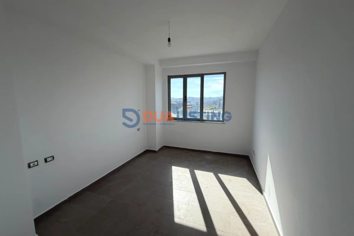Shtepi ne shitje Apartament ne Tirane, 2+1, Mobilimi Bosh, pa mobiluar, Pagesa 107,100  Euro.