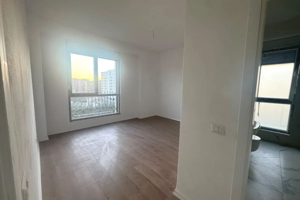 Shtepi me qera Apartament ne Tirane, 2+1, Mobilimi Pjeserisht e mobiluar, Pagesa 620  Euro.