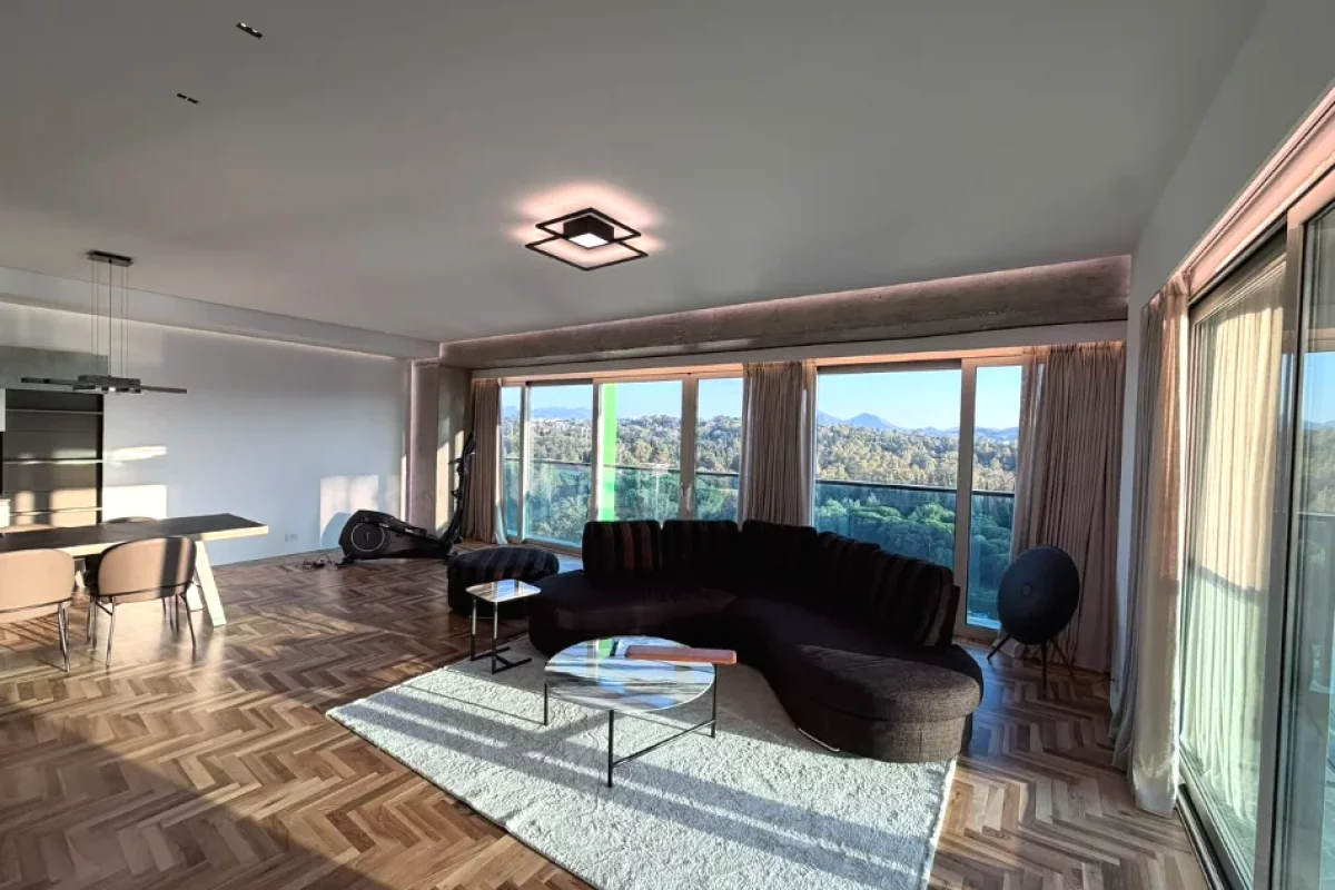 Shtepi me qera Apartament ne Tirane, 1+1, Mobilimi E mobiluar, Pagesa 2,200  Euro.