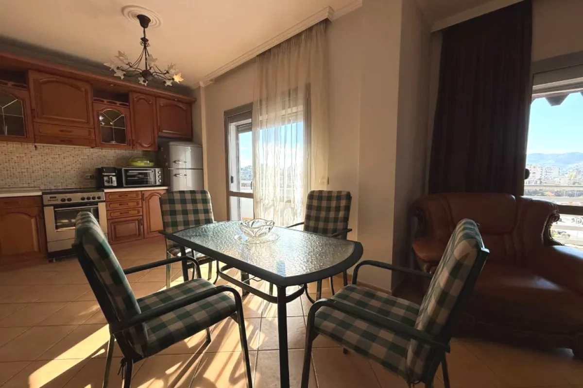 Shtepi me qera Apartament ne Tirane, 2+1, Mobilimi E mobiluar, Pagesa 750  Euro.