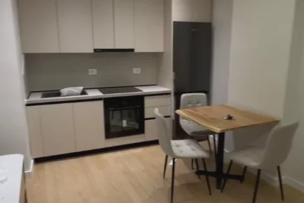 Shtepi me qera 1+1 ne Tirane - 700 Euro