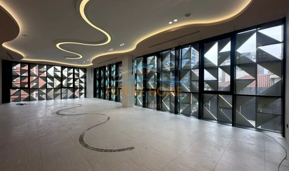 Qera, Ambient Zyrash, Bllok