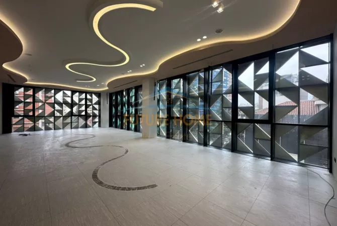 Qera, Ambient Zyrash, Bllok