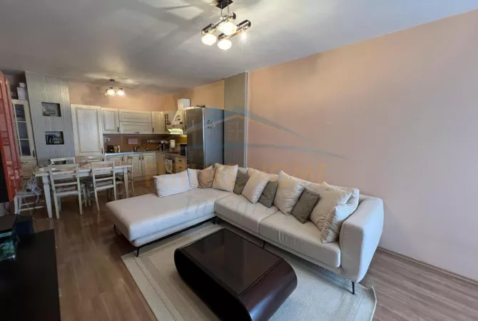 Shitet, Apartament 2+1, Rruga e Elbasanit, Tiranë.