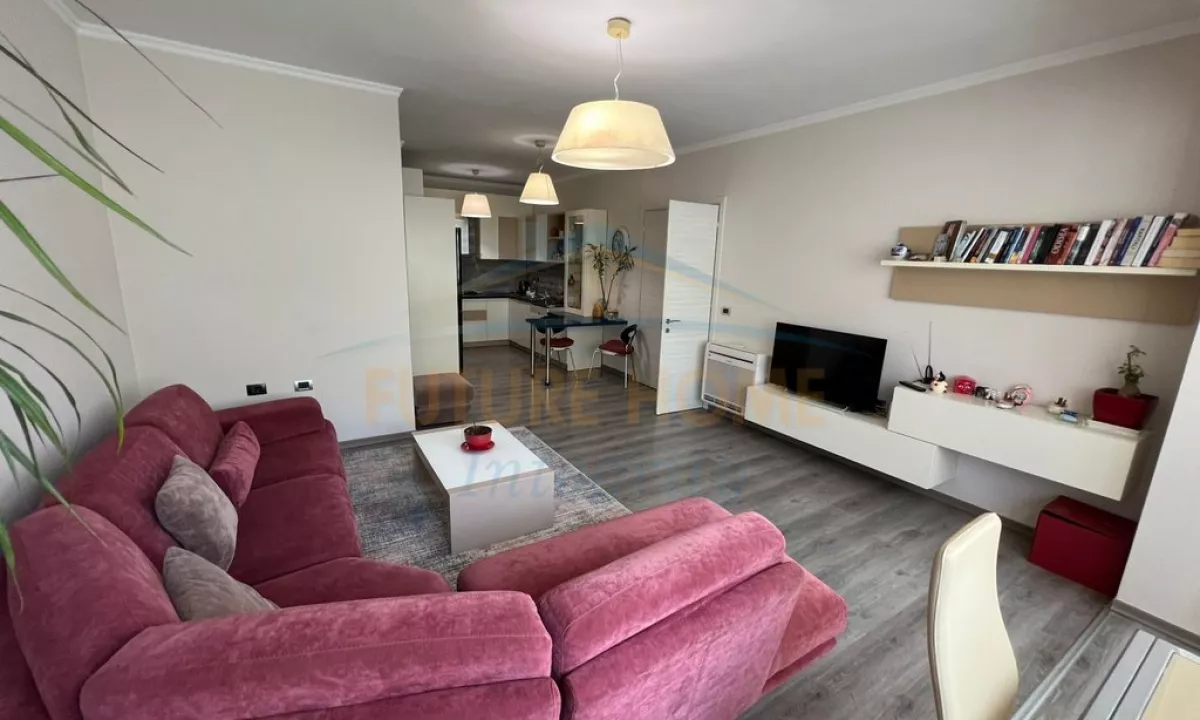 Shtepi me qera Apartament ne Tirane, 2+1, Mobilimi E mobiluar, Pagesa 450  Euro.