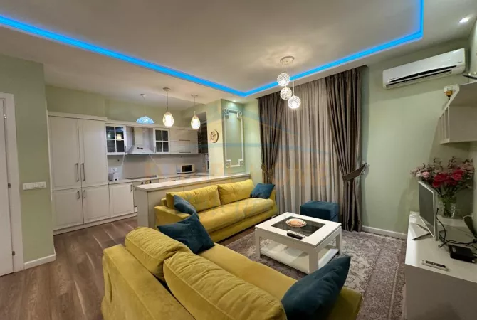 Qera, Apartament 2+1+2+Post Parkimi, Unaza e Re, Tiranë.