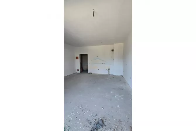 Shitet, Apartament 1+1, Kompleksi Square 21, Tiranë
