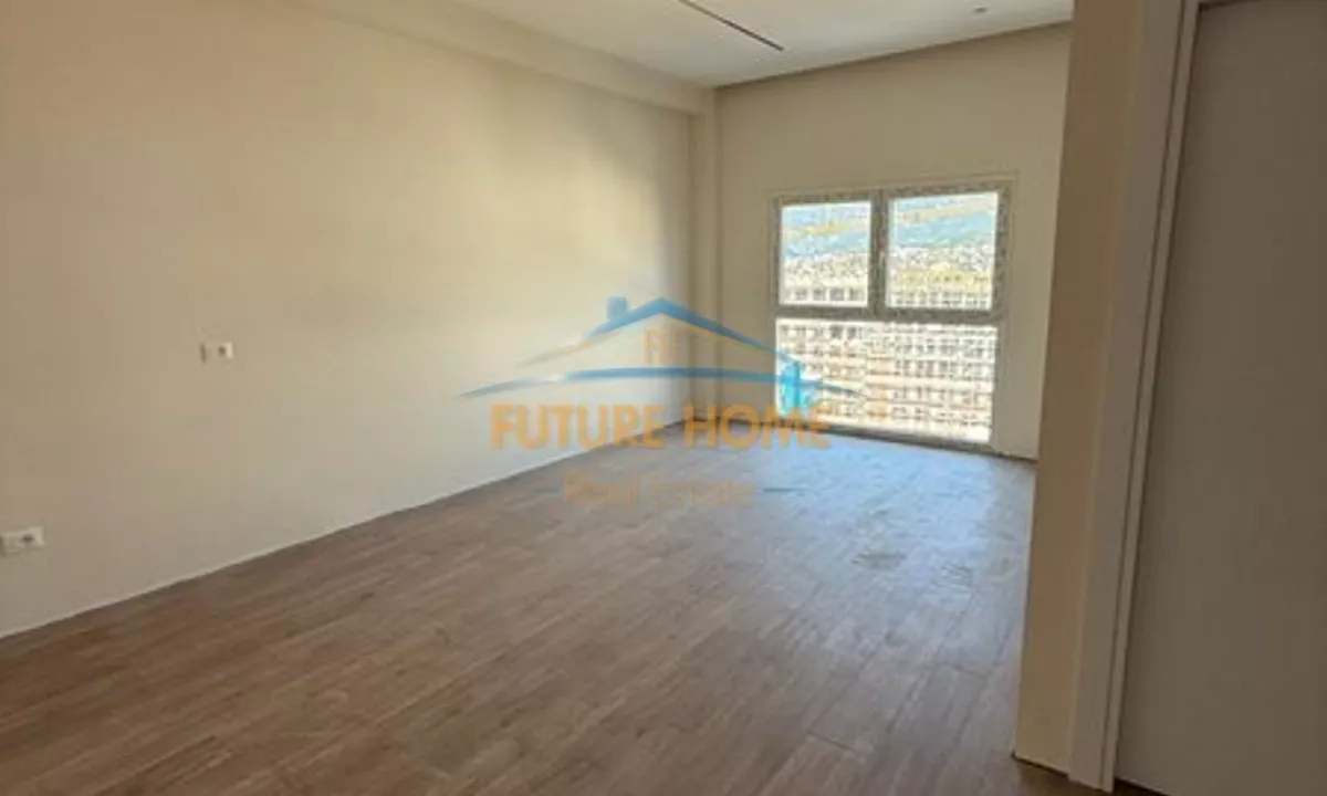 Shtepi ne shitje Apartament ne Tirane, 1+1, Mobilimi Bosh, pa mobiluar, Pagesa 98,500  Euro.
