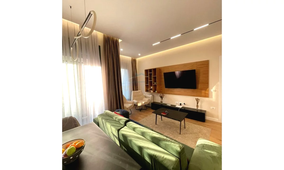 Shtepi me qera Apartament ne Tirane, 1+1, Mobilimi E mobiluar, Pagesa 900  Euro.