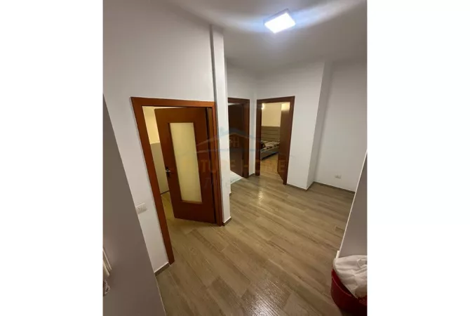 Shtepi me qera Apartament ne Tirane, 2+1, Mobilimi E mobiluar, Pagesa 600  Euro.