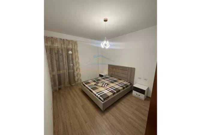 Shtepi me qera Apartament ne Tirane, 2+1, Mobilimi E mobiluar, Pagesa 600  Euro.