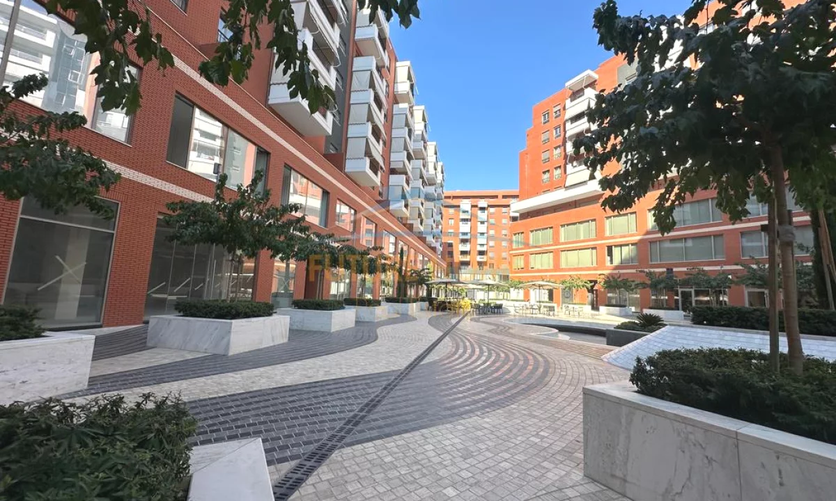 Qera , Ambjent Biznesi, Kompleksi Delijorgji