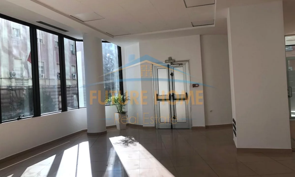 Qira , Office Ambient , Bllok