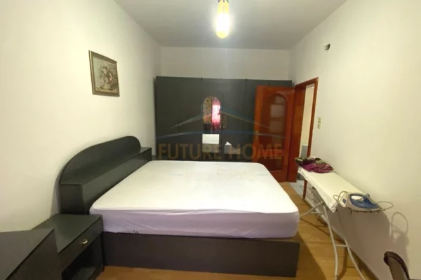 Shtepi me qera Apartament ne Tirane, 2+1, Mobilimi E mobiluar, Pagesa 600  Euro.