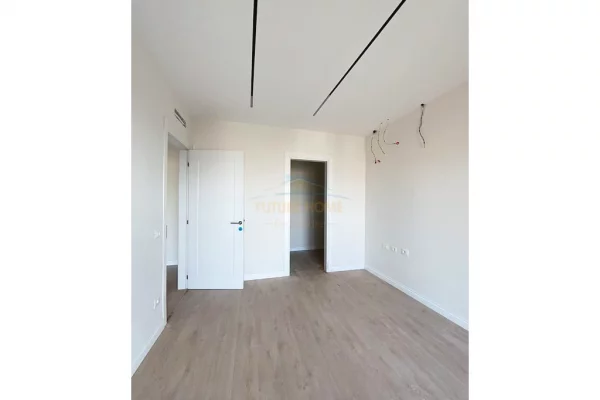 Appartamento in vendita a Tirana 2+1, Vuoto