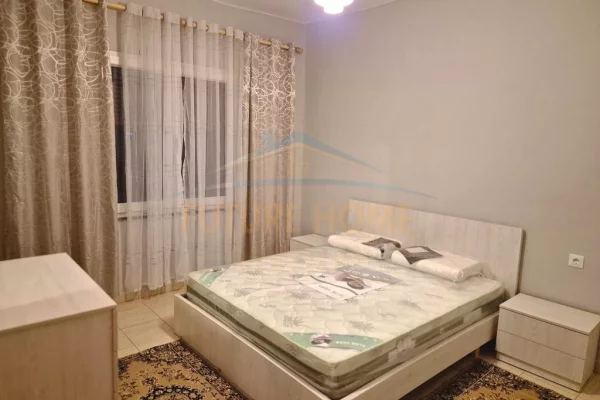 Shtepi me qera Apartament ne Tirane, 2+1, Mobilimi E mobiluar, Pagesa 600  Euro.