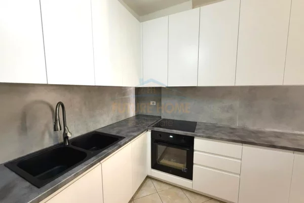 Shtepi me qera Apartament ne Tirane, 2+1, Mobilimi E mobiluar, Pagesa 900  Euro.