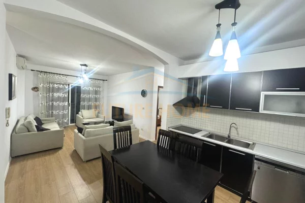 Shtepi me qera Apartament ne Tirane, 2+1, Mobilimi E mobiluar, Pagesa 850  Euro.