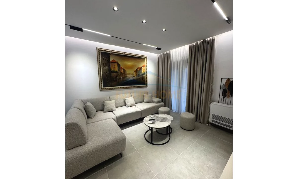 Shtepi me qera Apartament ne Tirane, 1+1, Mobilimi E mobiluar, Pagesa 600  Euro.