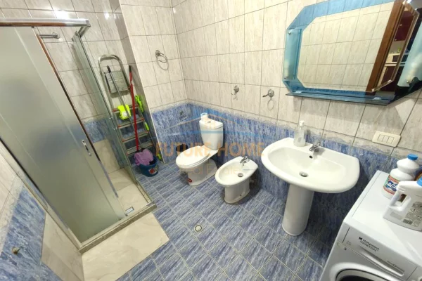 Shtepi me qera Apartament ne Tirane, 1+1, Mobilimi E mobiluar, Pagesa 600  Euro.