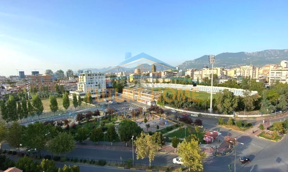 🏢✨ Ambient per Zyra me Qira tek Stadiumi Dinamo – Super Lokacion!