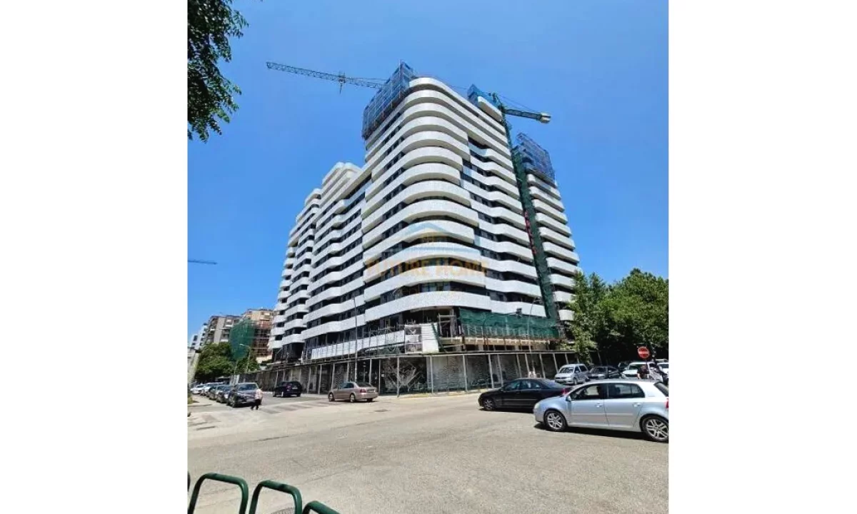 🏢✨ Jepet Njesi Komerciale me Qira tek Corner Residence – Tirane 🌆